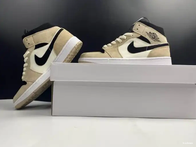 Cheap MAX Air Jordan 'Barely Orange' 1 -800 Mid BQ6472 0408